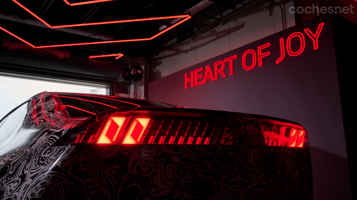 BMW presenta su nueva centralita "Heart of Joy"