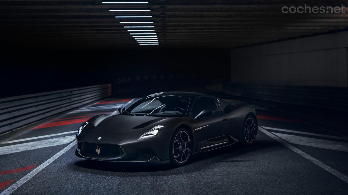 Maserati MC20 Notte: Todo al negro