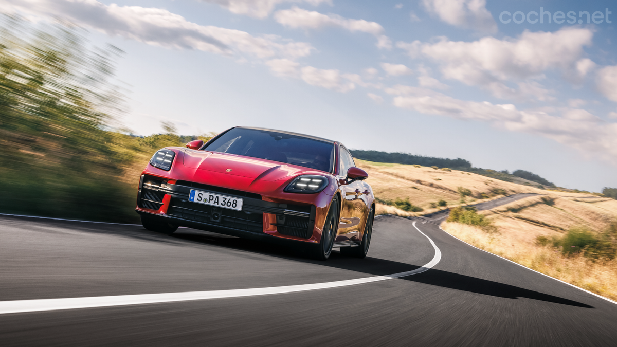 Porsche Panamera GTS 2024: confort y prestaciones renovados