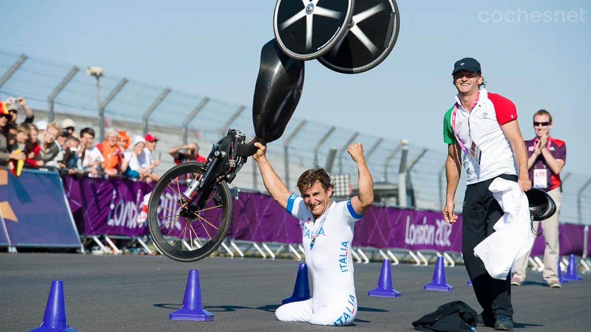 Alex Zanardi, figura emblemática tanto en la Fórmula 1 como en el paralimpismo