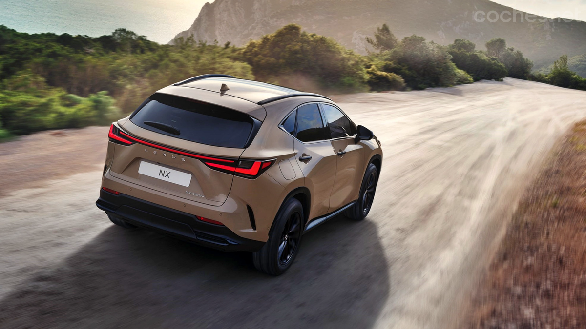 Lexus NX Overtrail: Mayor capacidad campera