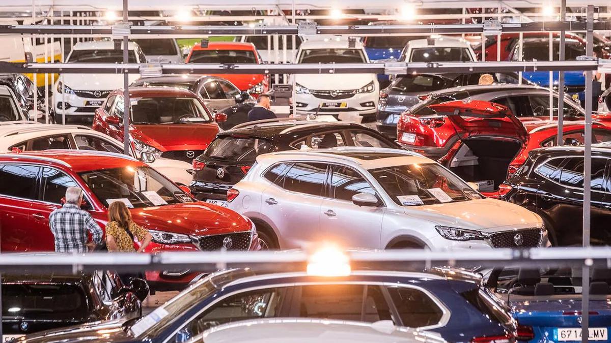 Los coches de entre 6 y 10 años dominan el mercado con un aumento del 25,8%.