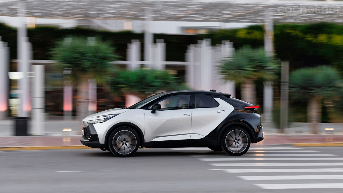 Si el C-HR emplease otro tipo de transmisión automática, me parecería un coche casi "redondo".