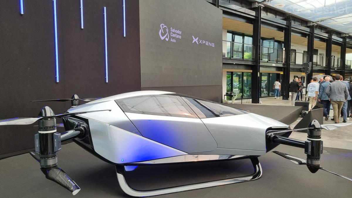 Además de automóviles, también fabrica coches voladores. En la imagen el Xpeng X2 que se exhibió durante la presentación de la marca en España.