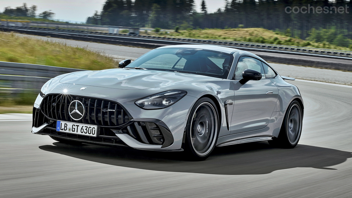 Mercedes-AMG GT 63 Pro 4Matic+: Enfoque en el circuito