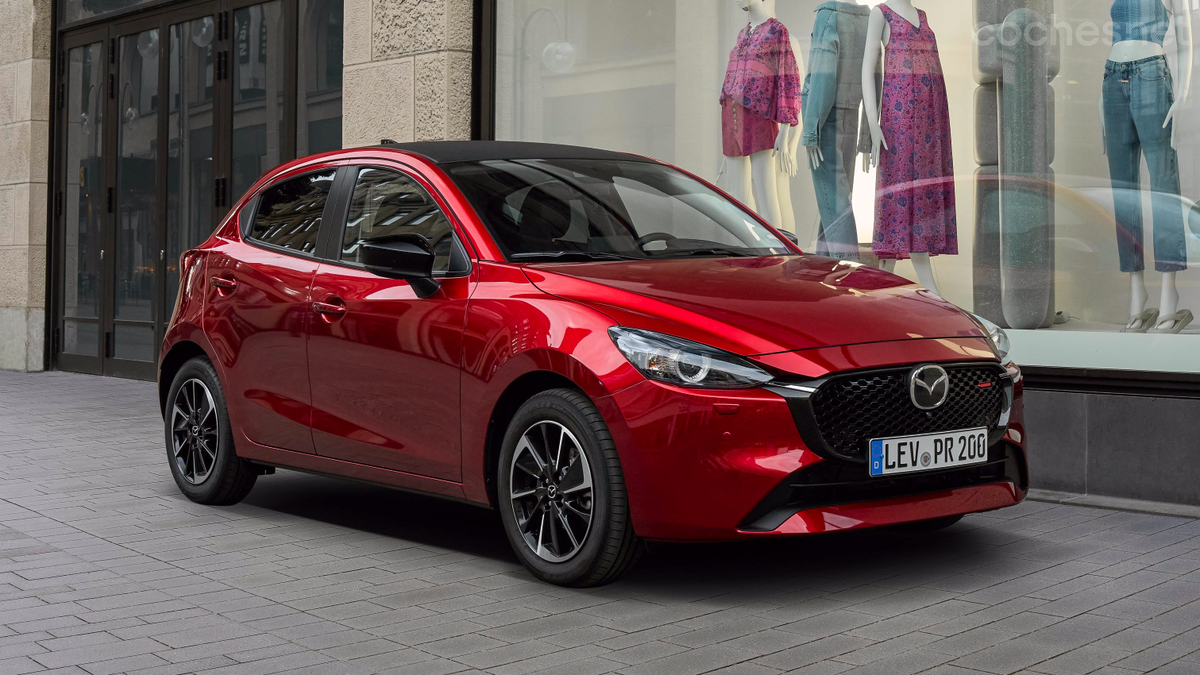 El Mazda2 en su versión de gasolina microhíbrida logra uno de los consumos medios más bajos del mercado. 