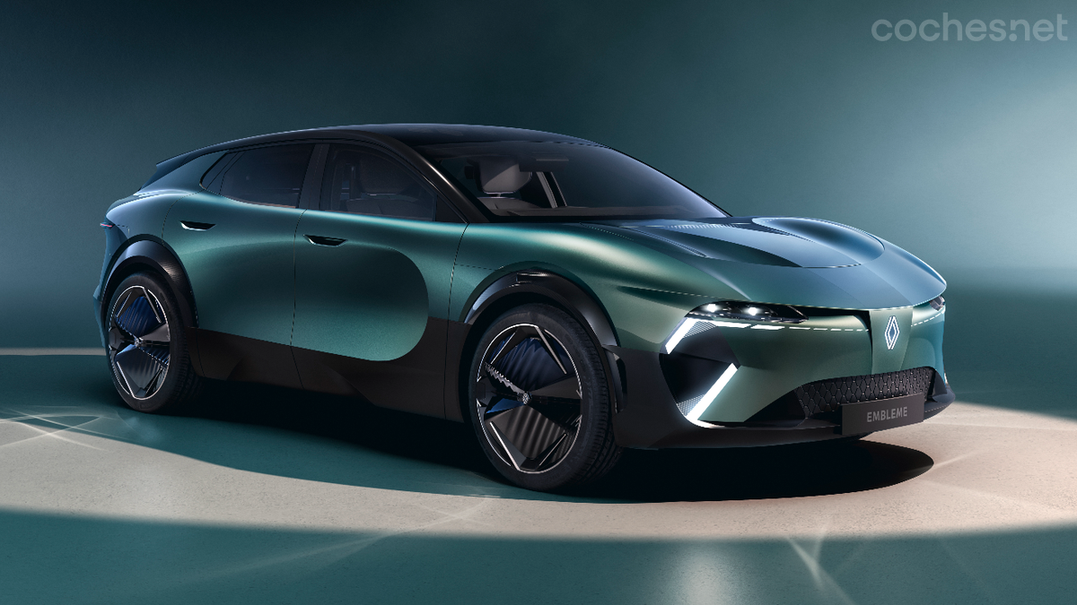 El Renault Embleme es un demostrador con motor eléctrico fuel cell que puede llegar a la serie en un futuro, aunque sin fecha.