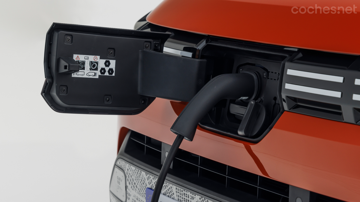 El Dacia Spring de 65 CV podrá disponer de carga "semirápida" de hasta 30 kW de manera opcional.