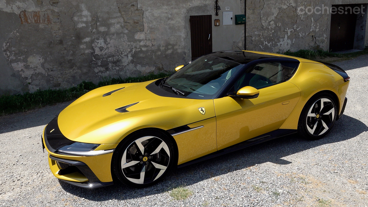 Discutida y alabada a partes iguales, la planta del Ferrari 12Cilindri impresiona en cualquier caso.
