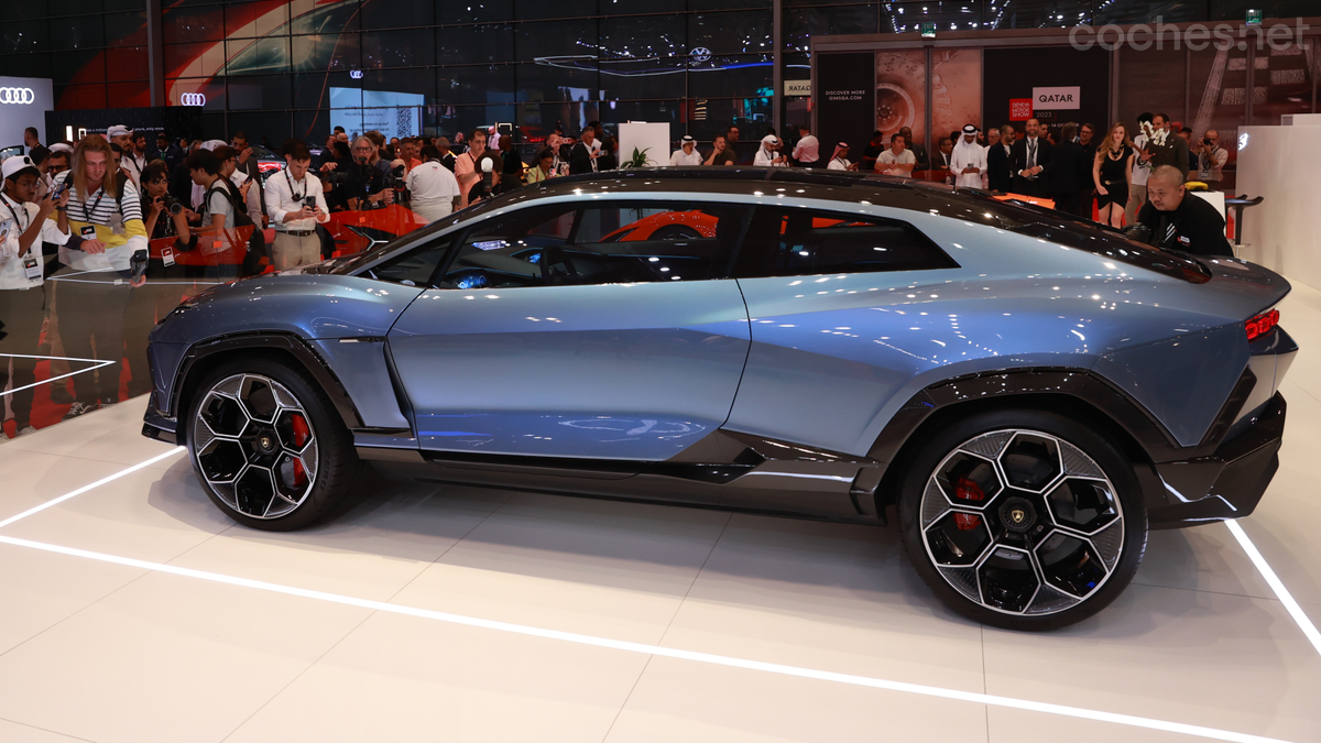 Lamborghini presentó el Lanzador en Qatar, un crossover cupé Gt de cuatro plazas 100% eléctrico.