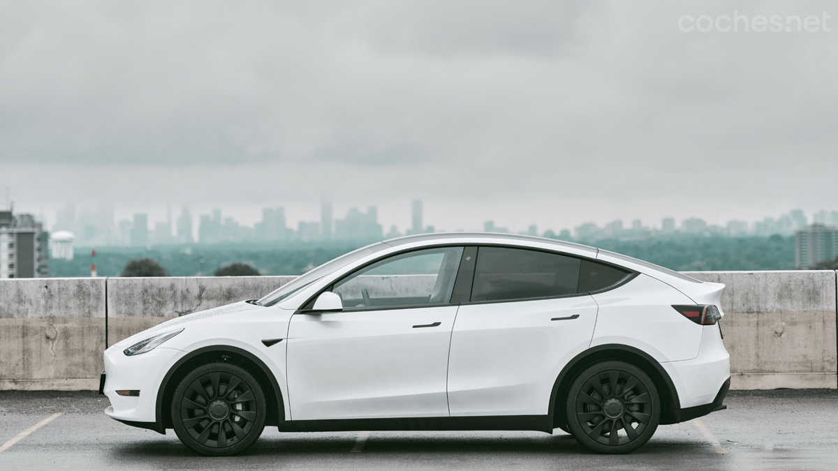 Tesla añade un Model Y de larga autonomía por 48.990 euros