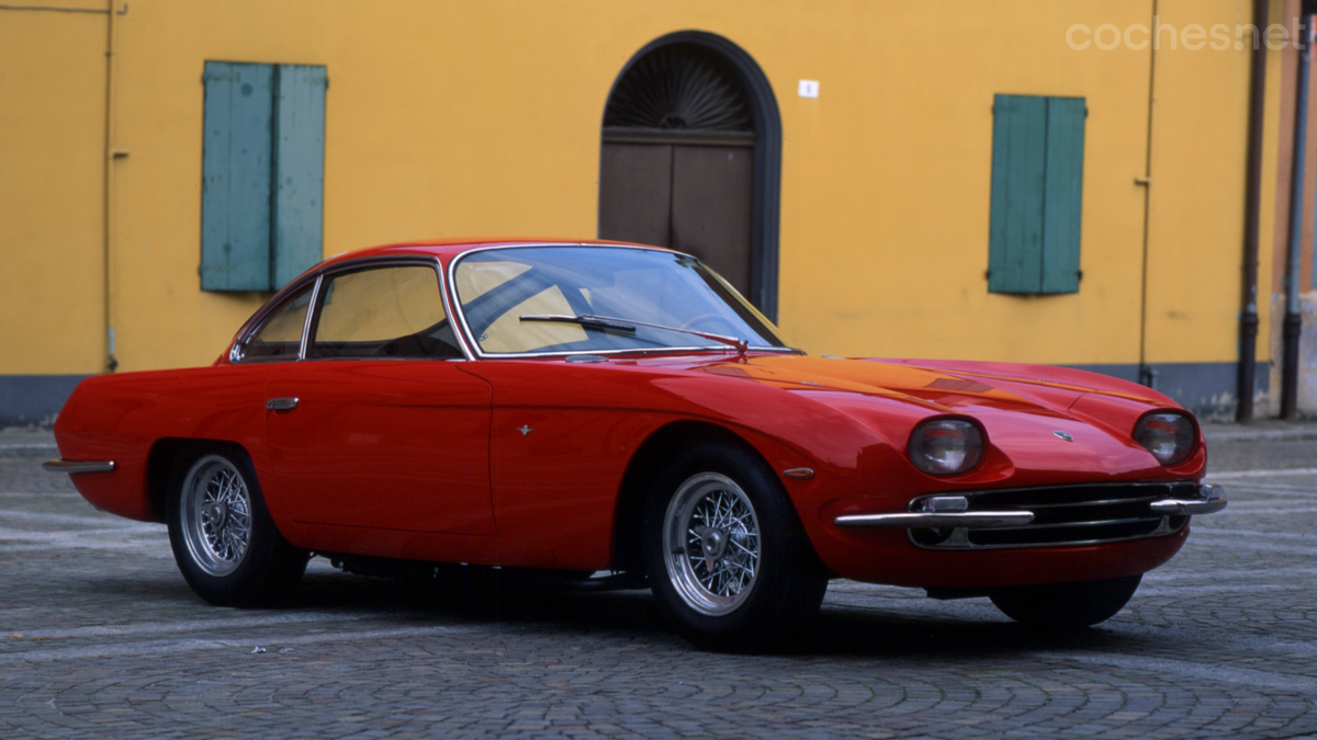 El Lamborghini 350 GT fue el primer coche de Lamborghini para plantar cara a Ferrari