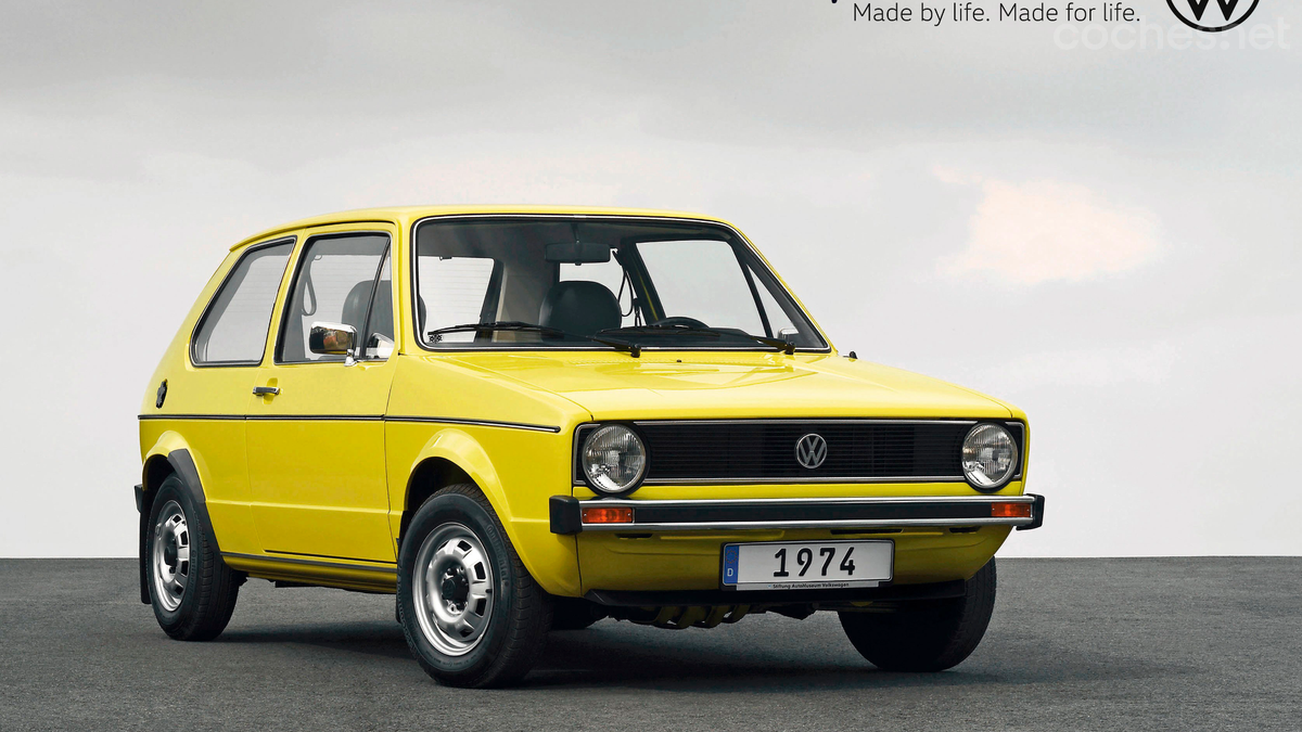 El Volkswagen Golf llegó como sustituto del Escarabajo en 1974.