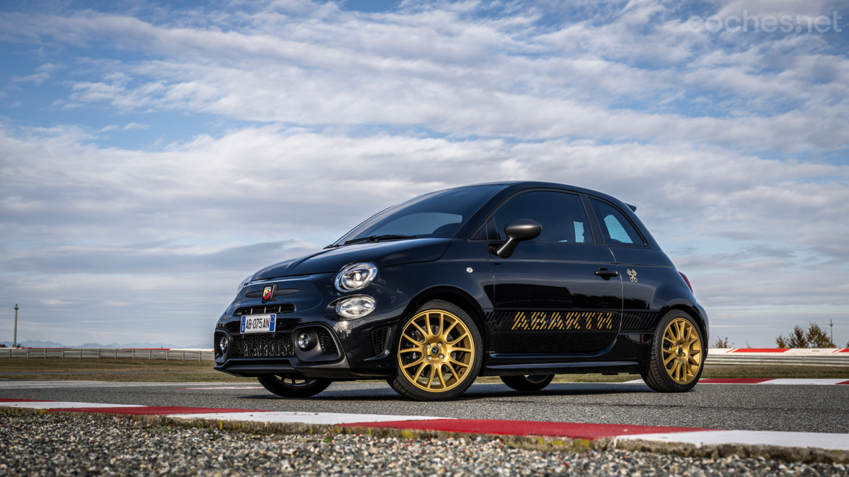 Abarth celebra su 75 aniversario con una serie especial del 695 que costará 39.900 €