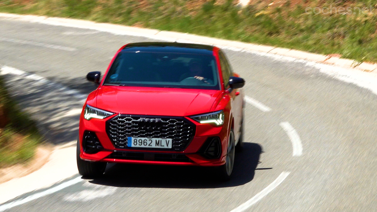 El Audi Q3 Sportback es el que ofrece un mayor dinamismo en carretera de montaña. Tiene una ligera filosofía deportiva. 