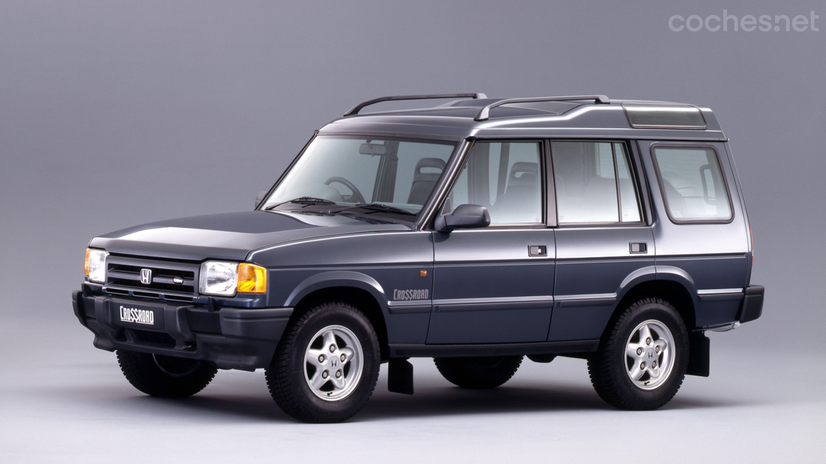 Ya sabemos que esto parece un Land Rover Discovery, y, de hecho, lo es, aunque se llame Honda Crossroad.