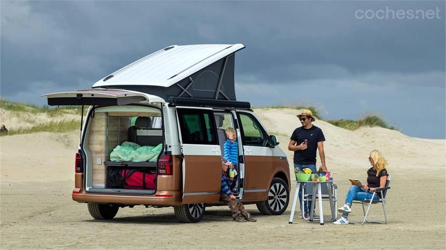 Con una camper tienes el alojamiento y el transporte incluidos. En la imagen: Volkswagen California.