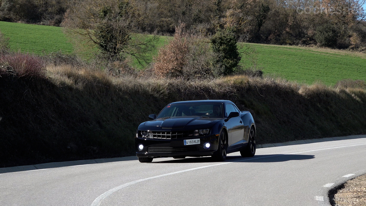  El Chevrolet Camaro SS 2013 ofrece un rendimiento dinámico pero tiene un alto consumo.