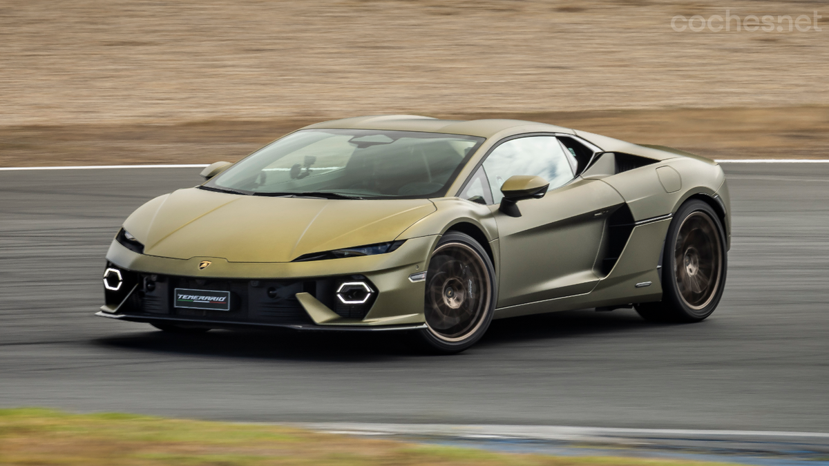 El modo Drift permite derrapar con el Lamborghini Temerario, pero manteniendo el control del piloto sobre el coche.