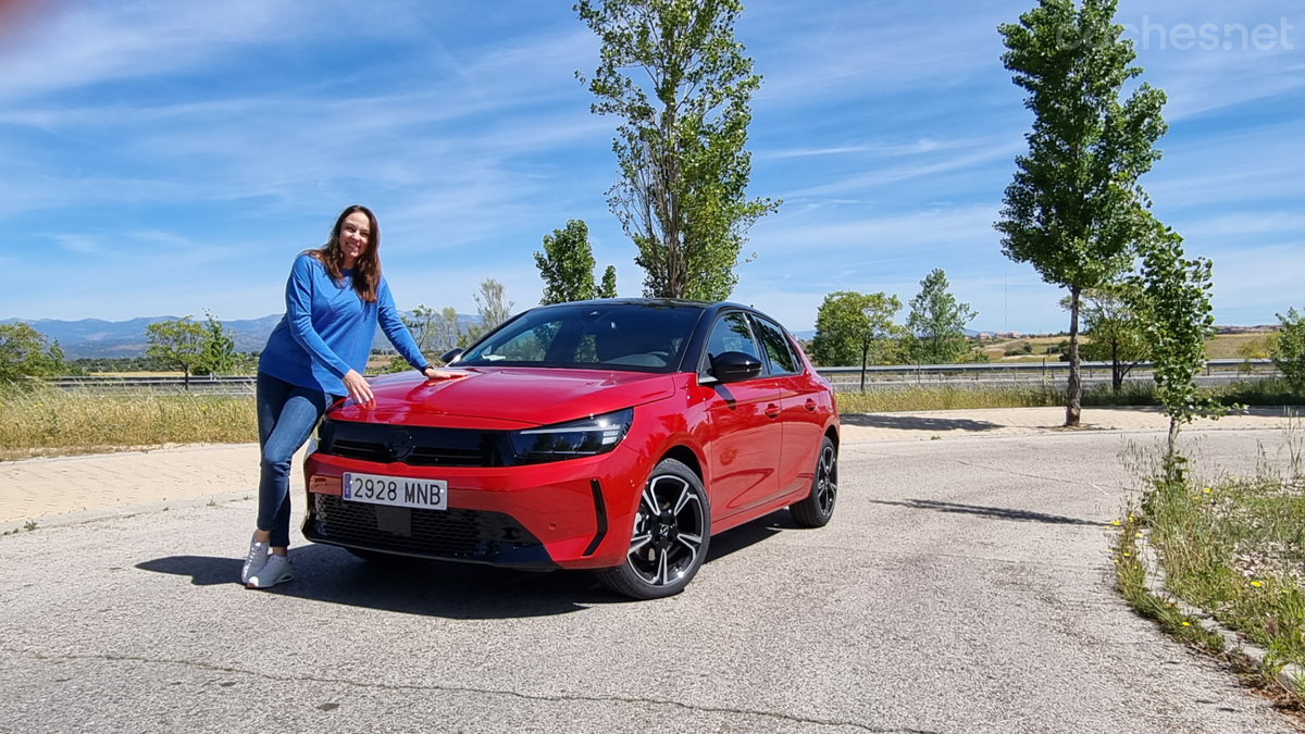 Al volante del Opel Corsa Hybrid, con 100 o 136 CV y etiqueta Eco