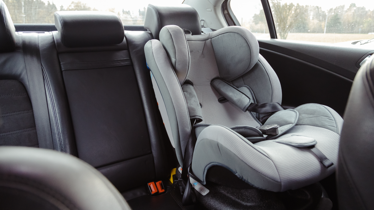 El sistema ISOFIX fue desarrollado en los años 90 para crear un método uniforme de seguridad infantil