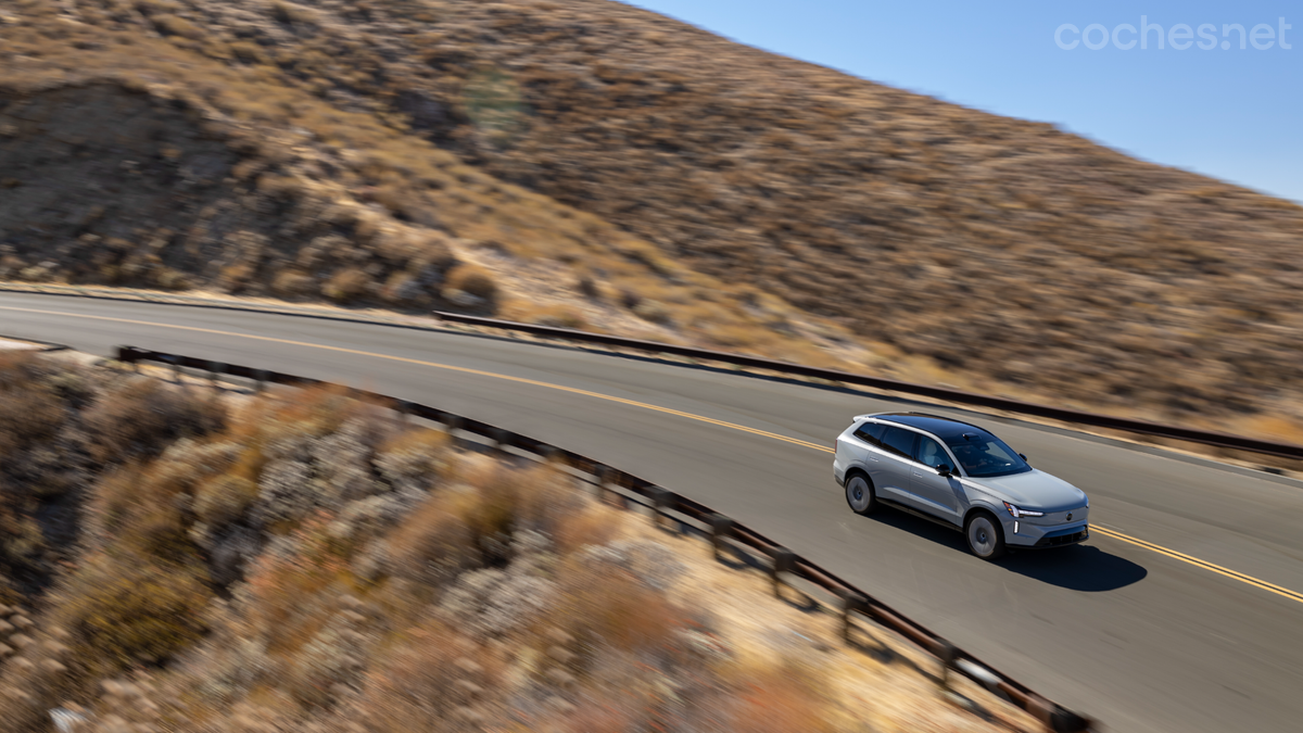 La nueva referencia en Volvo, y especialmente en eléctricos, es el EX90, que inaugura una nueva etapa en la marca escandinava bajo el paraguas de Geely. 