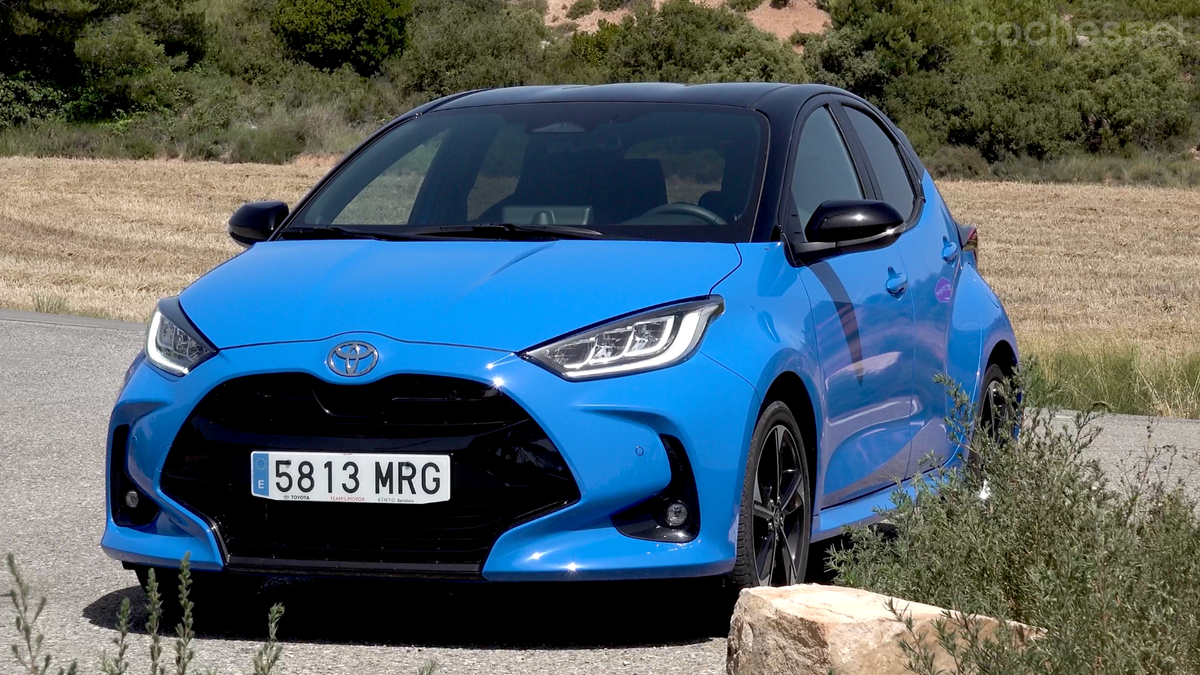 El Toyota Yaris se ha renovado recientemente mejorando su propulsor híbrido, ahora más potente. 