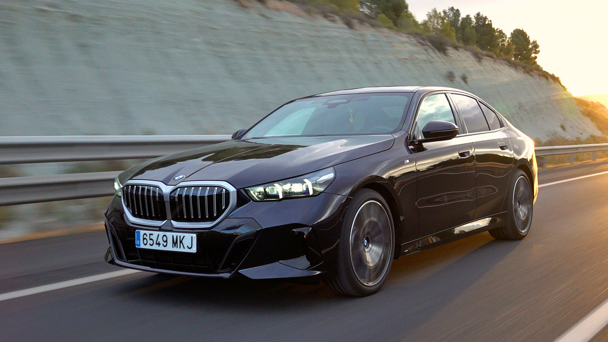 Su combinación de buena potencia y bajo consumo convierten al BMW 520d en un señor de la autopista.