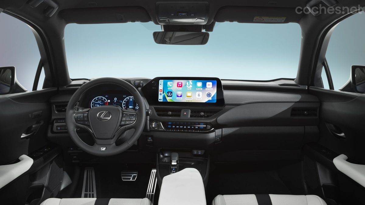 El nuevo cuadro de instrumentos digital y la nueva pantalla central actualizan el equipamiento de este SUV.