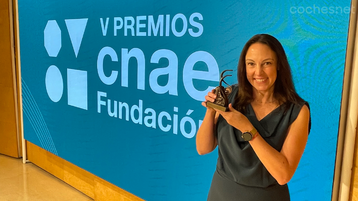 Sara Soria recibe el premio a la Mejor Labor Divulgativa de FCNAE