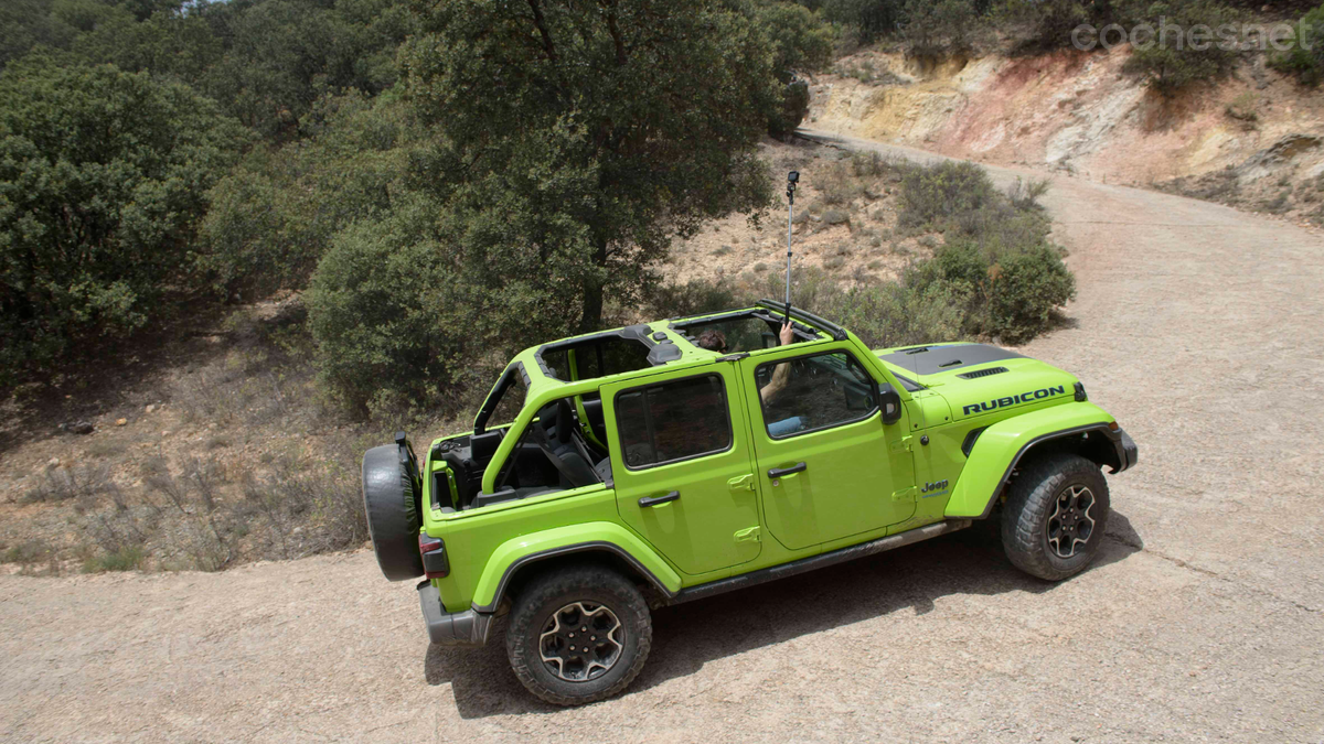 El Jeep Wrangler en su versión Rubicon y con sistema híbrido enchufable es la última evolución de este icono de la marca norteamericana. 