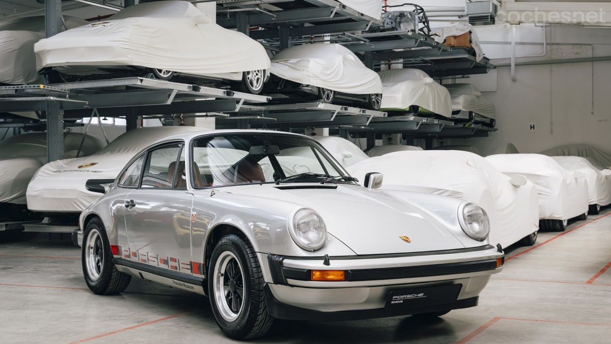 El Porsche 911 Turbo 2.7 del 1974 que Ferry Porsche regaló a su hermana Louise Piëch por su 70 cumpleaños. 