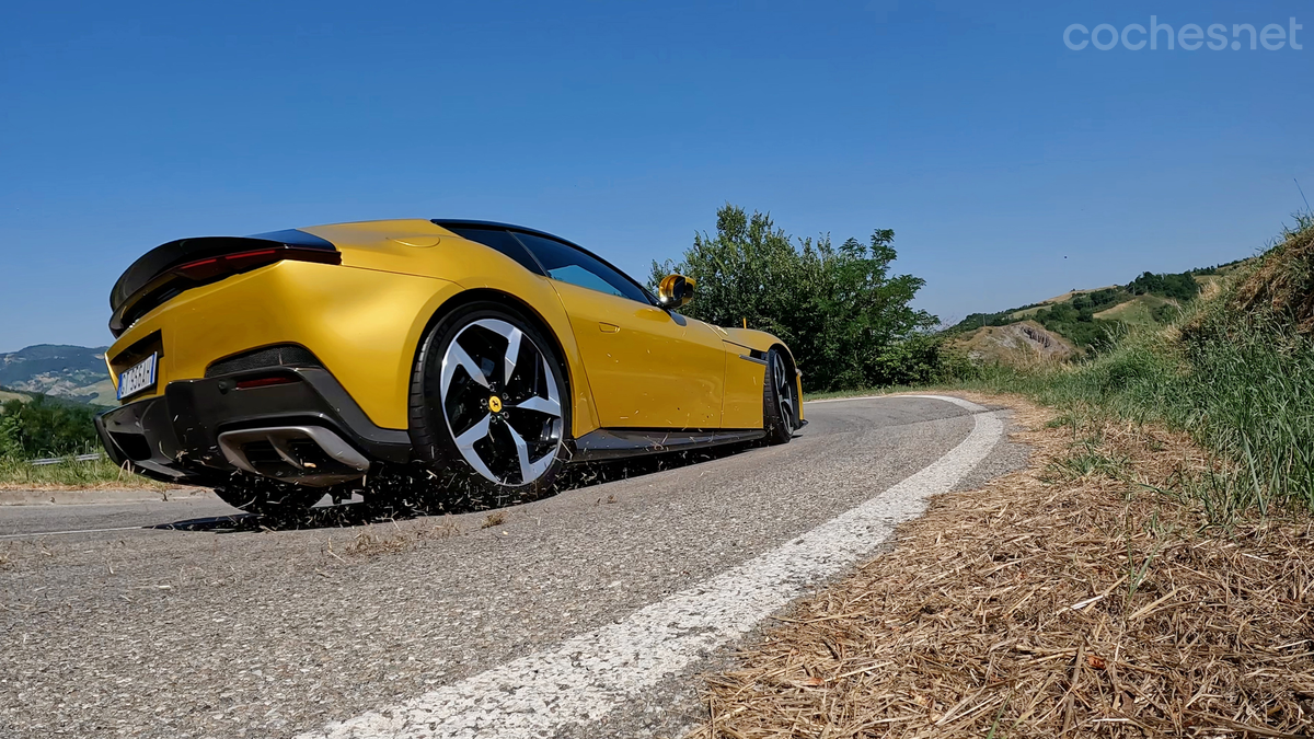 Se hace difícil explicar cómo y cuánto acelera este V12 de 6.5 litros de cilindrada y 830 CV de potencia.
