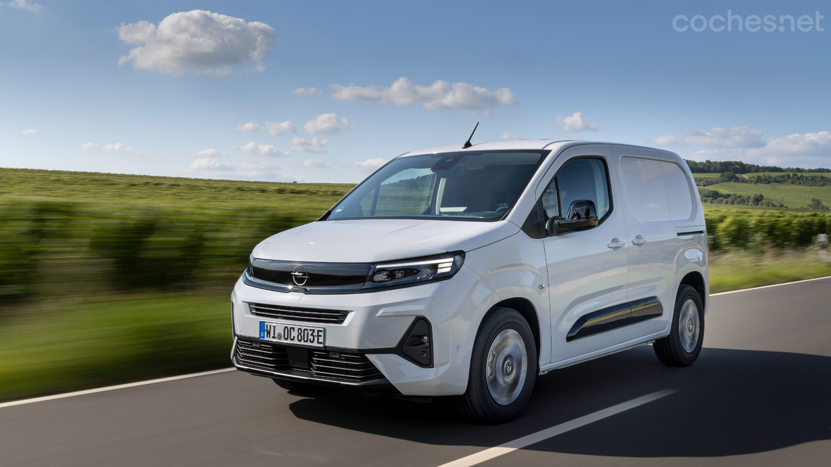 Opel presentará el Movano HYDROGEN, el Opel Combo Electric y el Opel Rocks Electric con kit KARGO en la IAA de 2024.