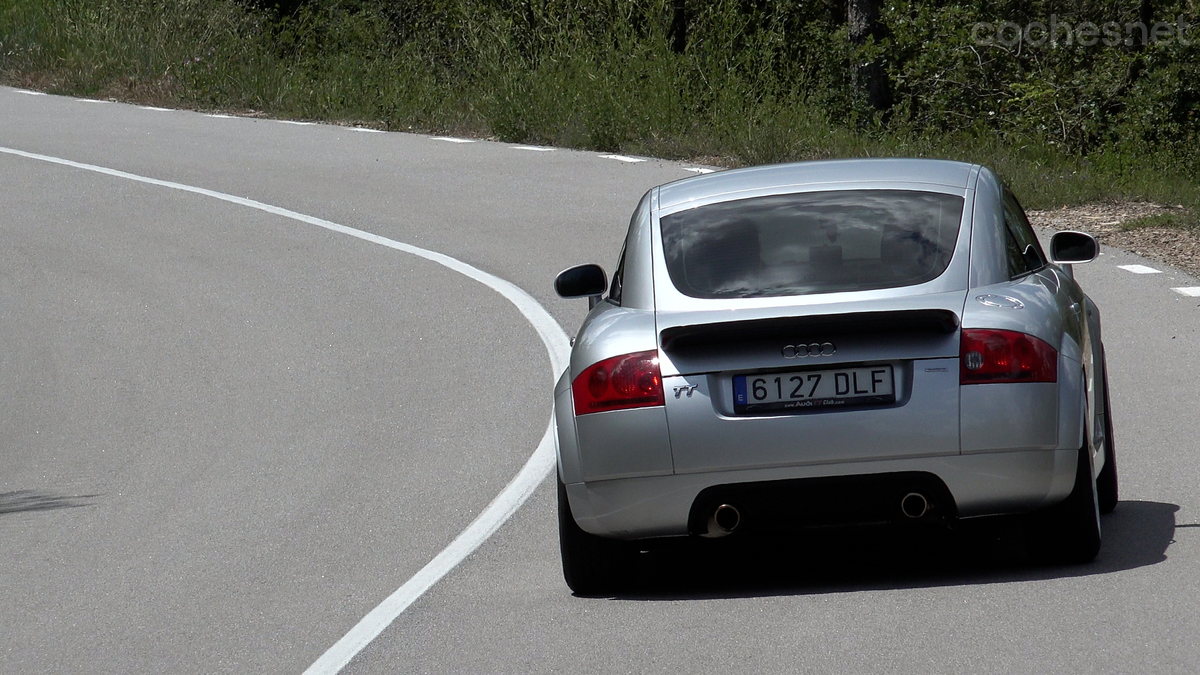 El comportamiento dinámico del primer Audi TT sigue sorprendiendo a día de hoy por lo efectivo que es su chasis.