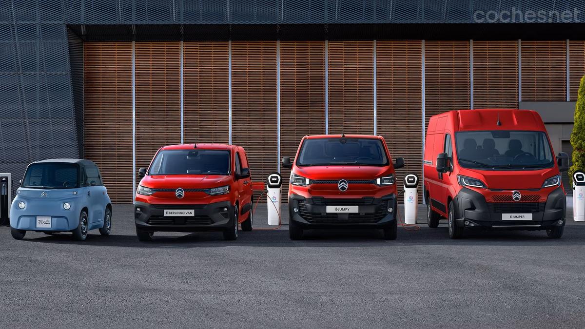 La gama de vehículos industriales de Citroën se ha renovado por completo y ya luce el nuevo logotipo en el frontal