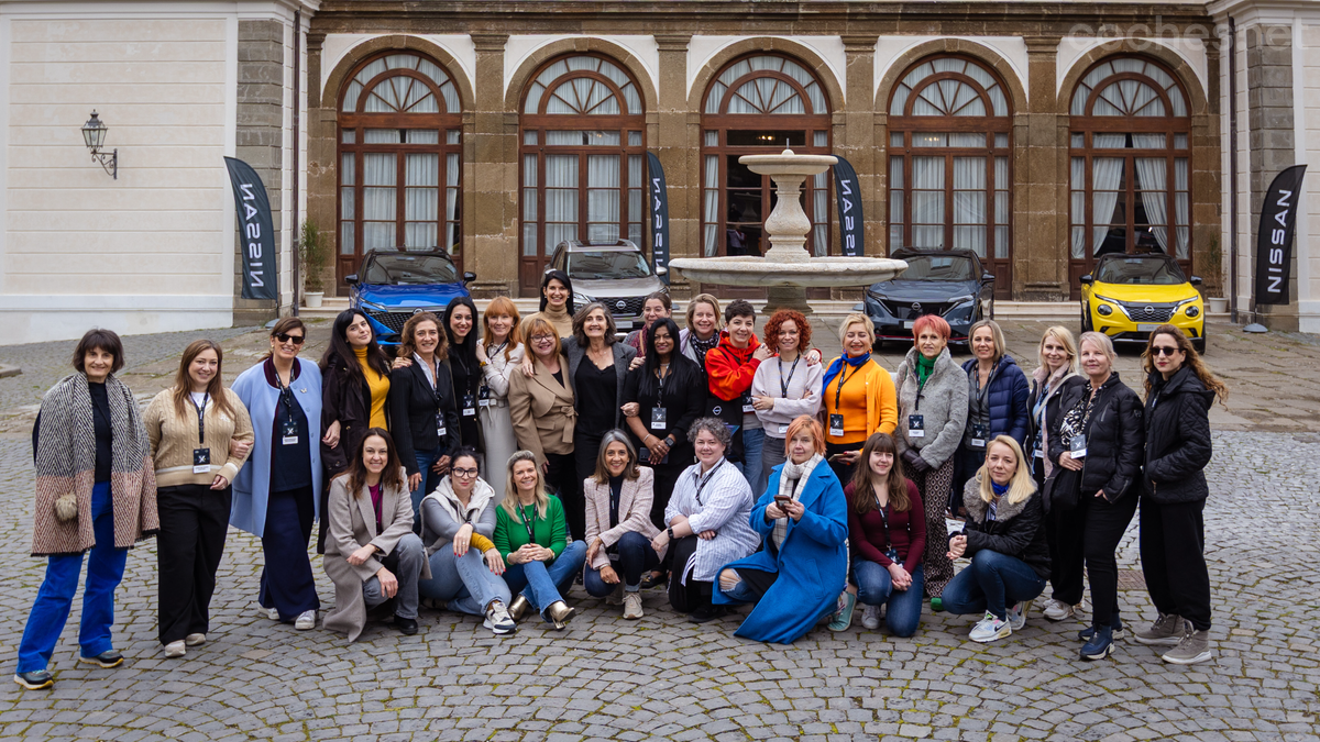 Hito en la automoción con la reunión de 35 mujeres periodistas del motor