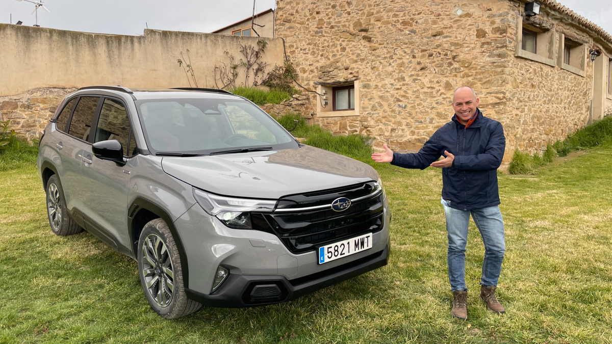 Subaru Forester 2025: Nueva estética, mismo coche