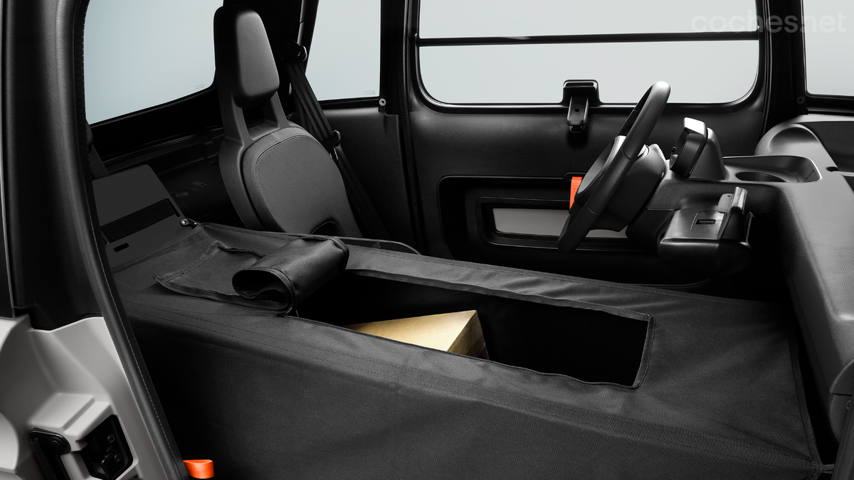 Además de ofrecer nuevo color de carrocería y cambios de acabado y equipamiento, el Citroën Ami permite sacar mayor partido de su espacio interior.