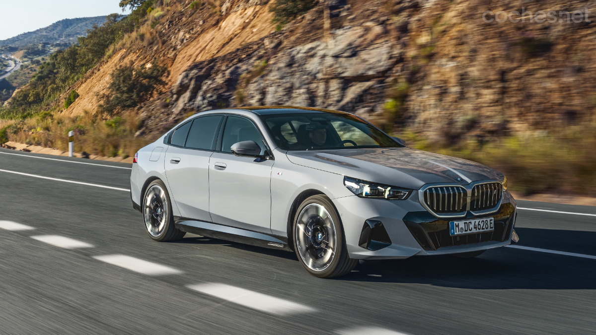 La nueva generación del BMW Serie 5 está disponible con versiones gasolina, diésel y eléctrica i5.