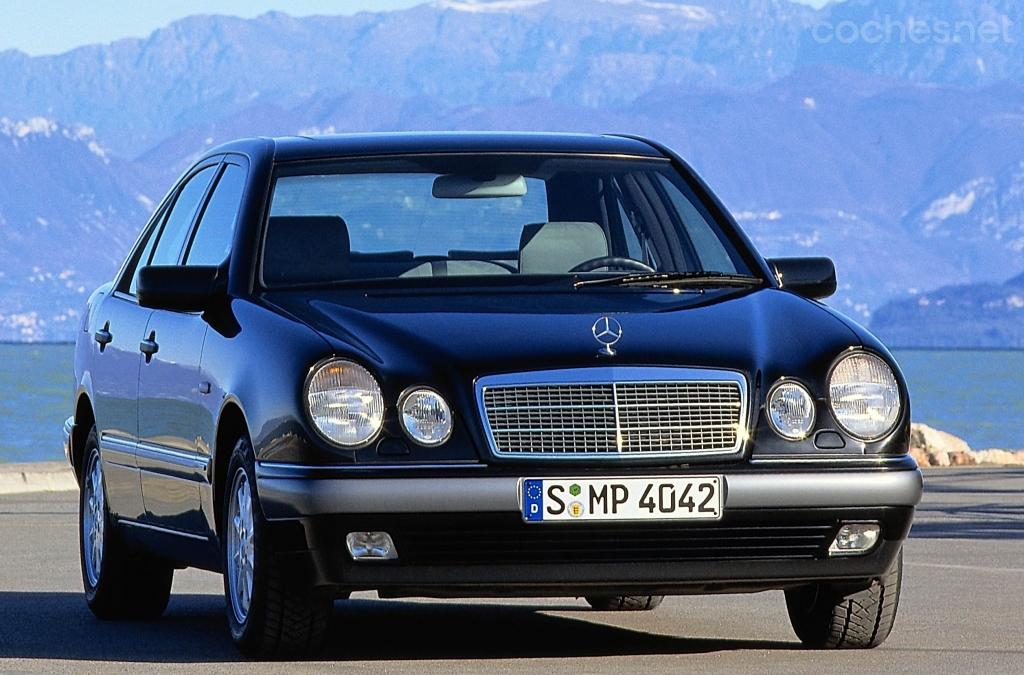 El Mercedes-Benz Clase E es una berlina muy atractiva por calidad y precio de venta en el mercado de VO.