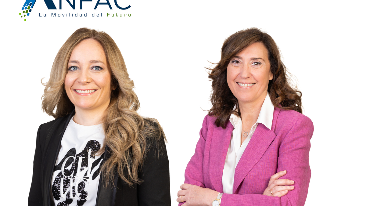 Arancha García, directora de Industria y Medio Ambiente de ANFAC, y Arancha Mur, directora del Área Económica y Logística